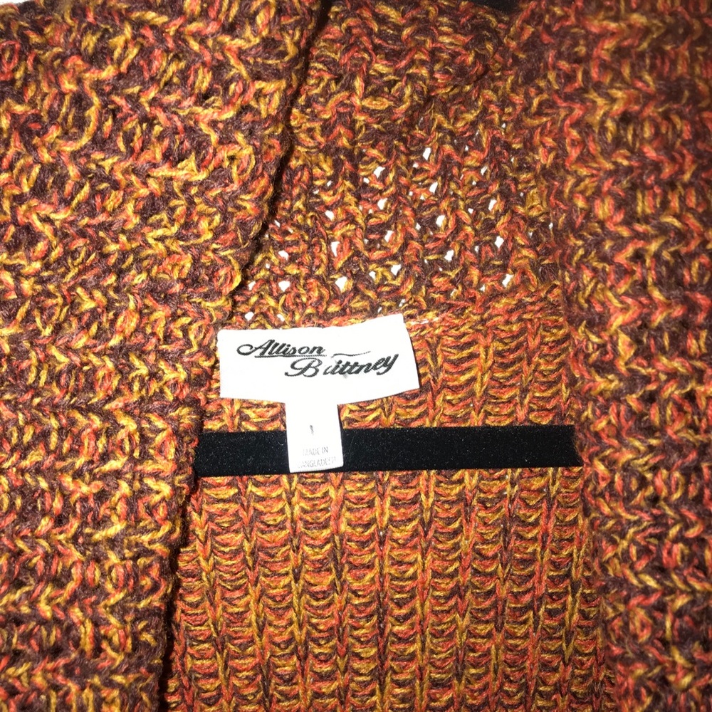 Sweater - Picture 3 of 3